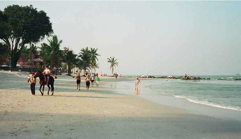 โรงแรม โรงแรมณิชา สวีท หัวหิน