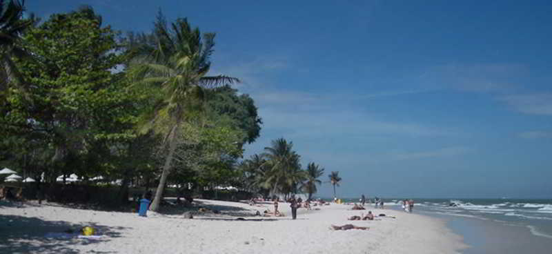 โรงแรมณิชา สวีท 3* หัวหิน