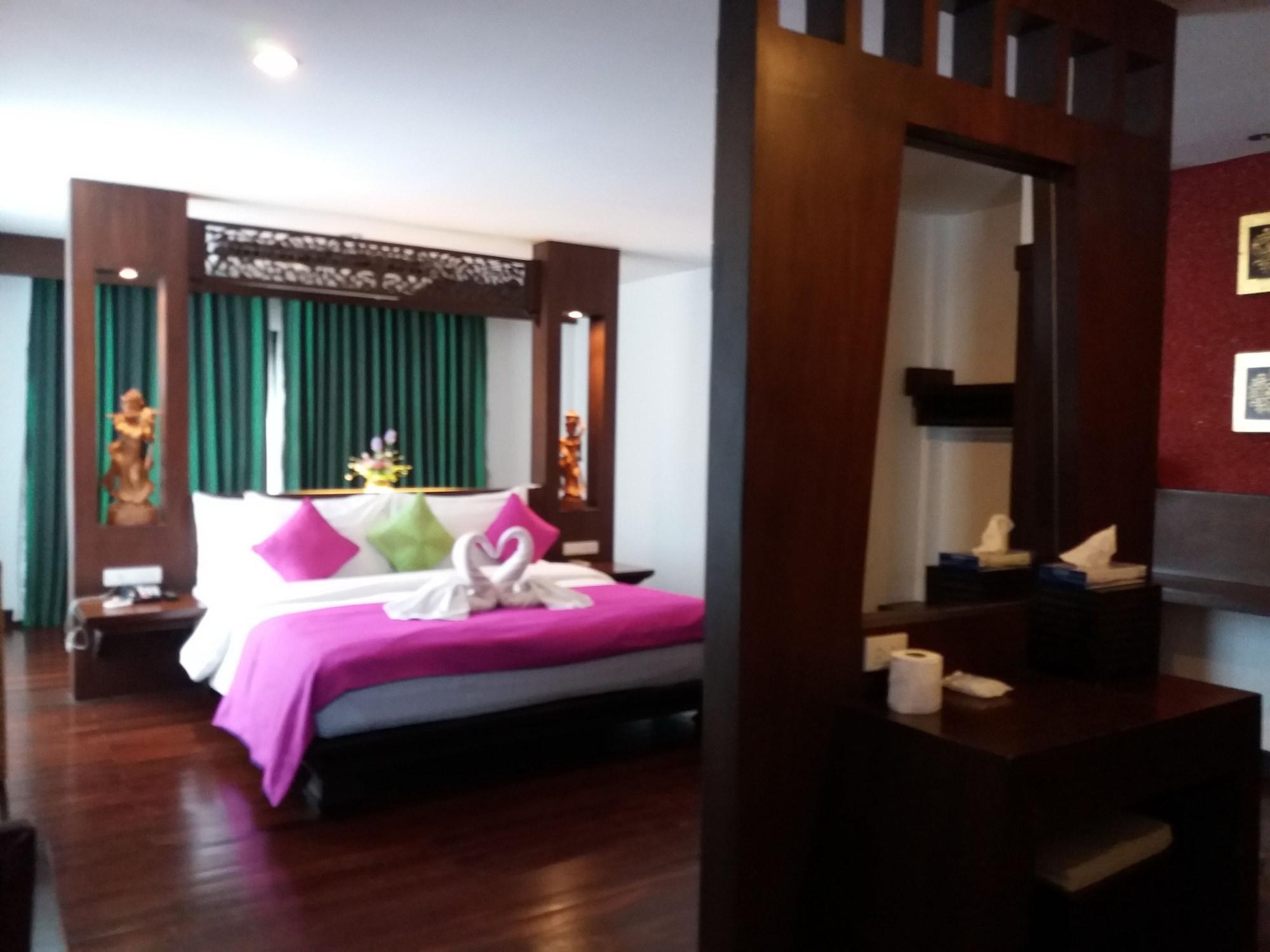 โรงแรมณิชา สวีท โรงแรม หัวหิน