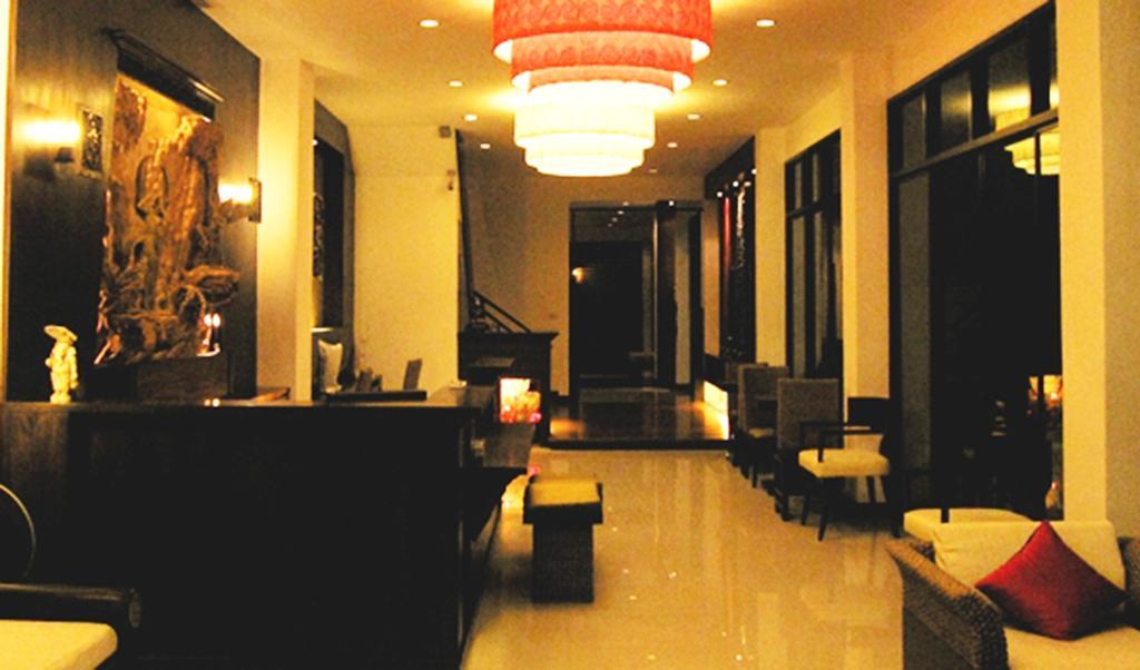โรงแรม โรงแรมณิชา สวีท