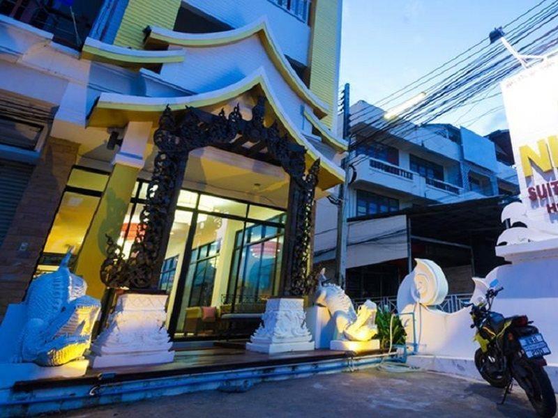 โรงแรมณิชา สวีท