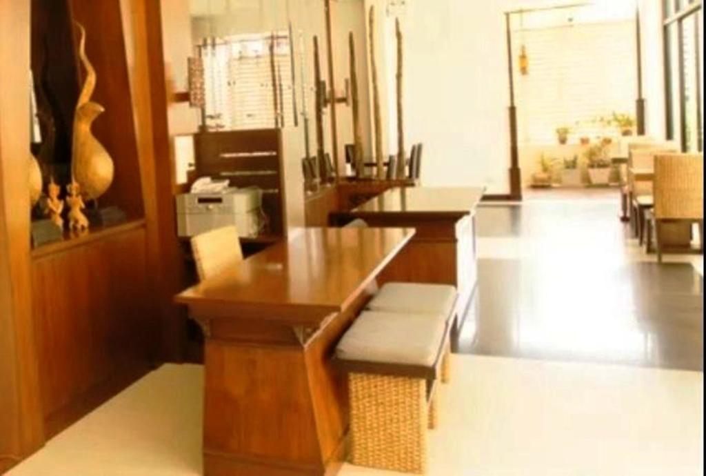โรงแรม โรงแรมณิชา สวีท หัวหิน