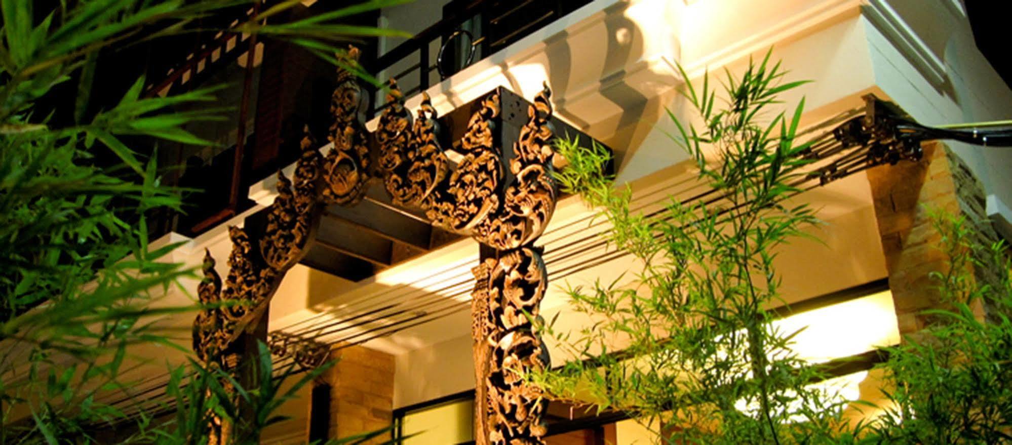 โรงแรมณิชา สวีท 3* หัวหิน