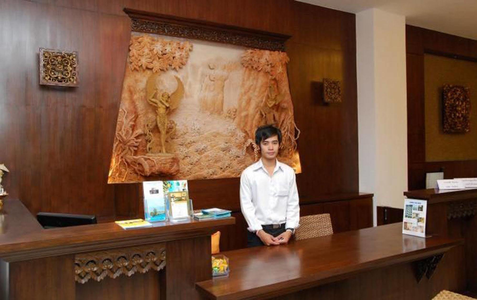 โรงแรม โรงแรมณิชา สวีท หัวหิน